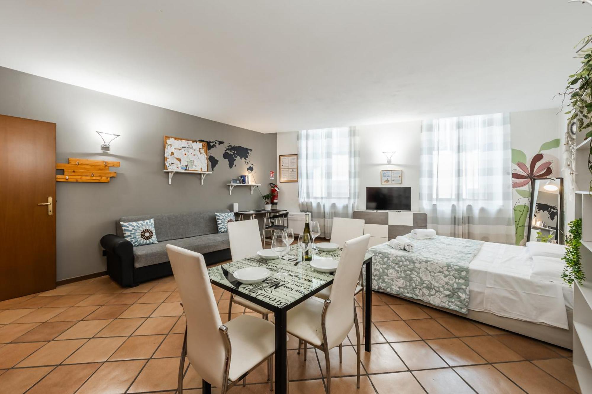 Riverwalk Al Castello Indipendent Apartments Верона Екстериор снимка