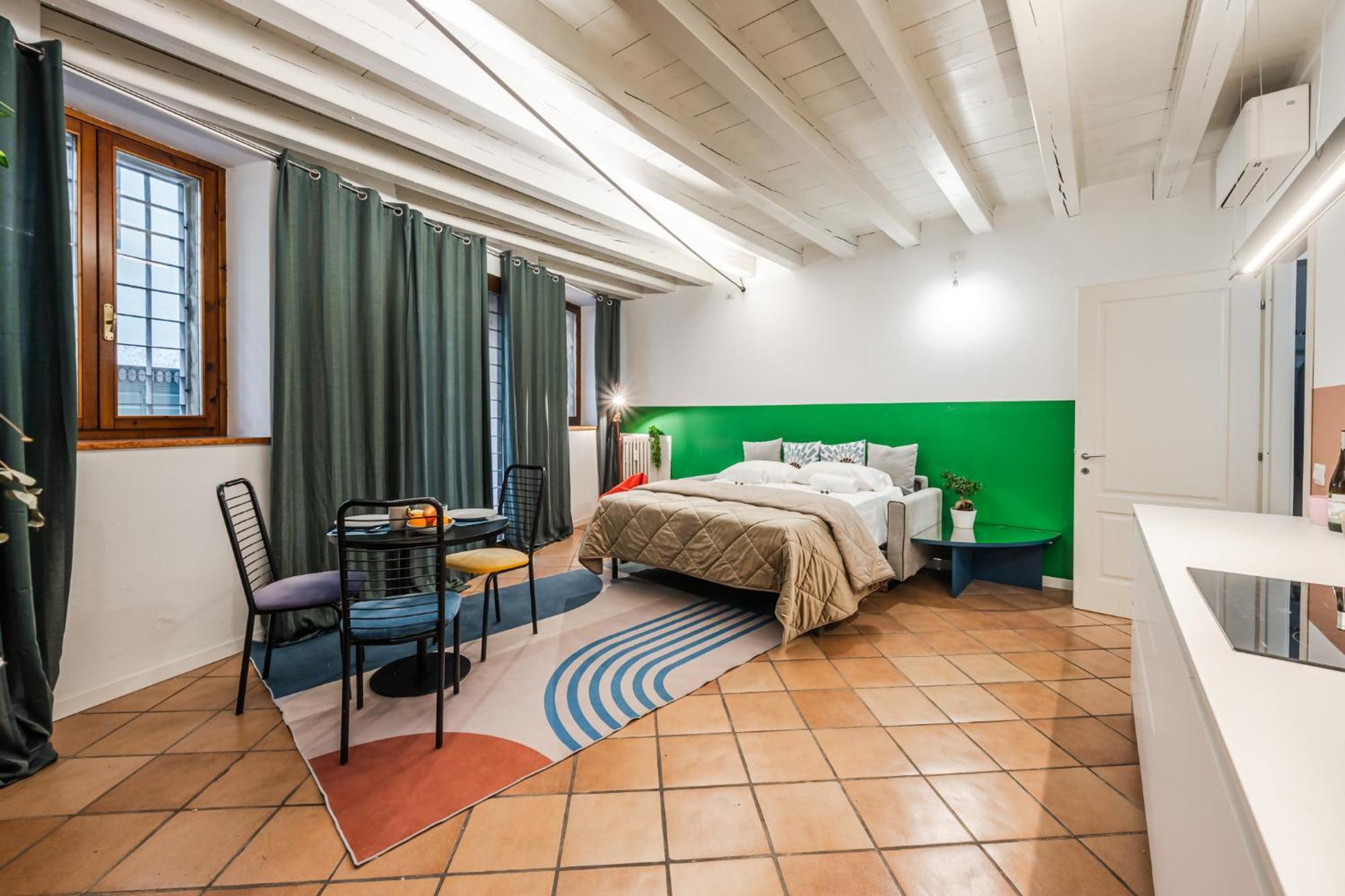 Riverwalk Al Castello Indipendent Apartments Верона Екстериор снимка